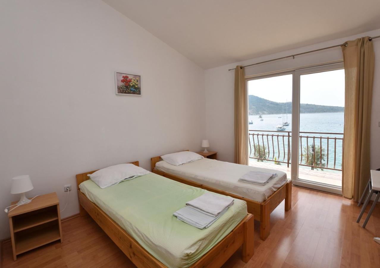 Apartments Jere Primošten Екстериор снимка
