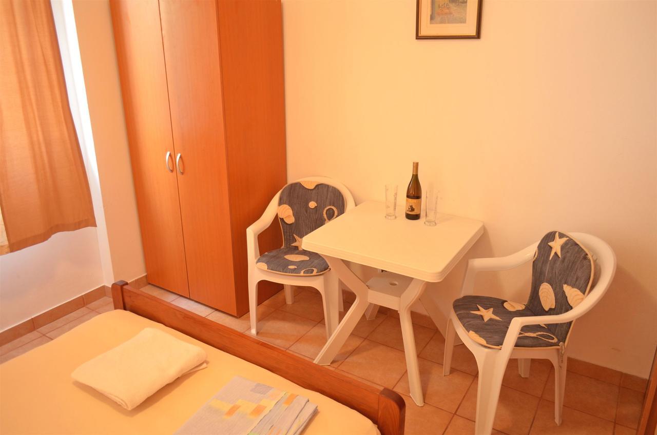 Apartments Jere Primošten Екстериор снимка